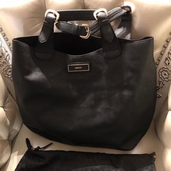 Handbags - DKNY Black Leather Shoulder Hobo Bag